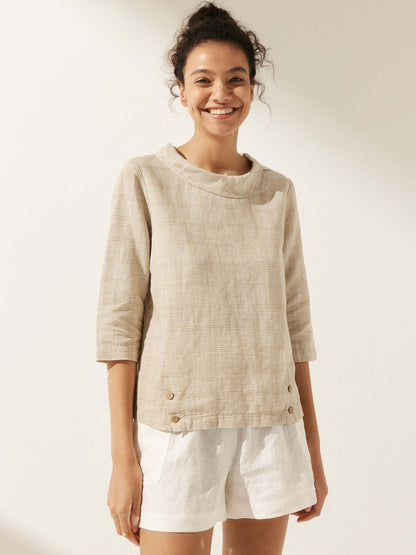 LAURA Round Soft-Fold Collar Top
