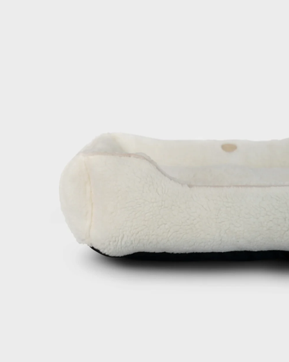Chester & Lee | Furry Sleeper Dog Bed Beige