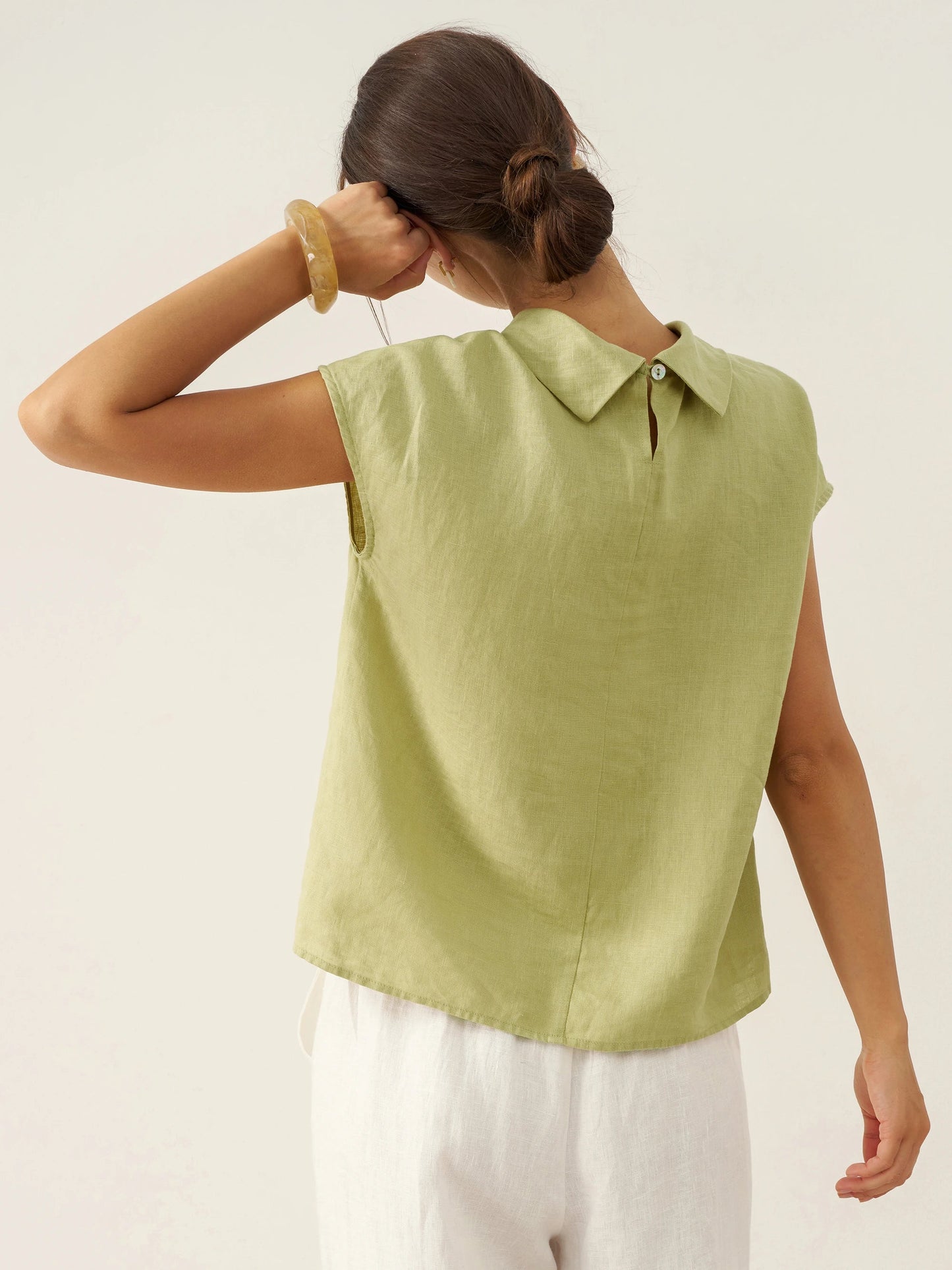 YVONNE Cap Sleeve Soft-Fold Collar Top
