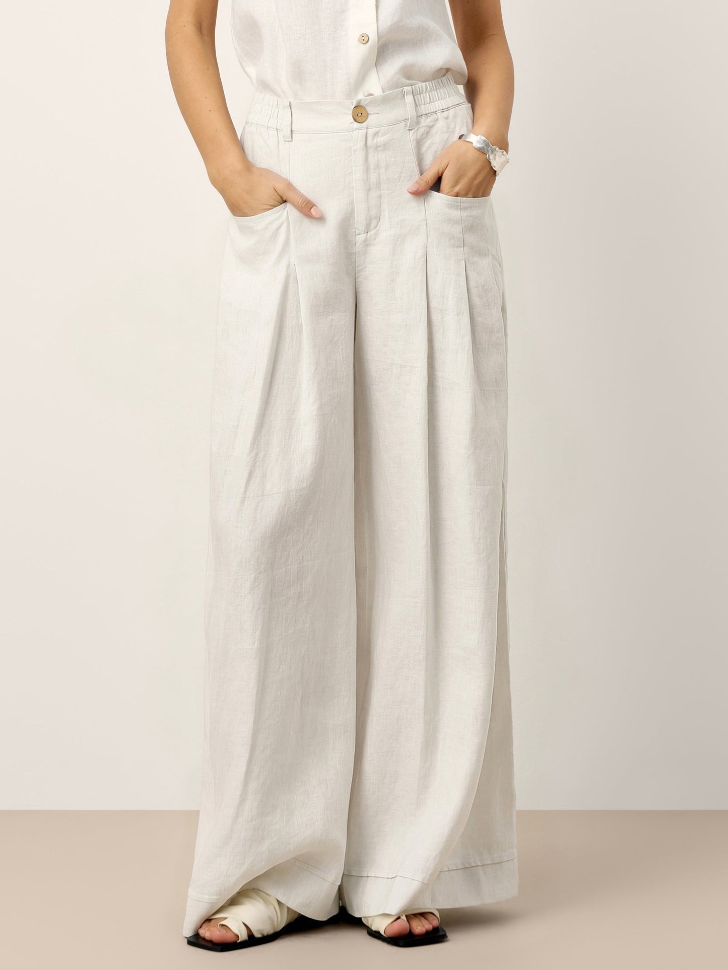 VERIDIANA Sculpted Pleat Elasticated Back Relaxed Pants