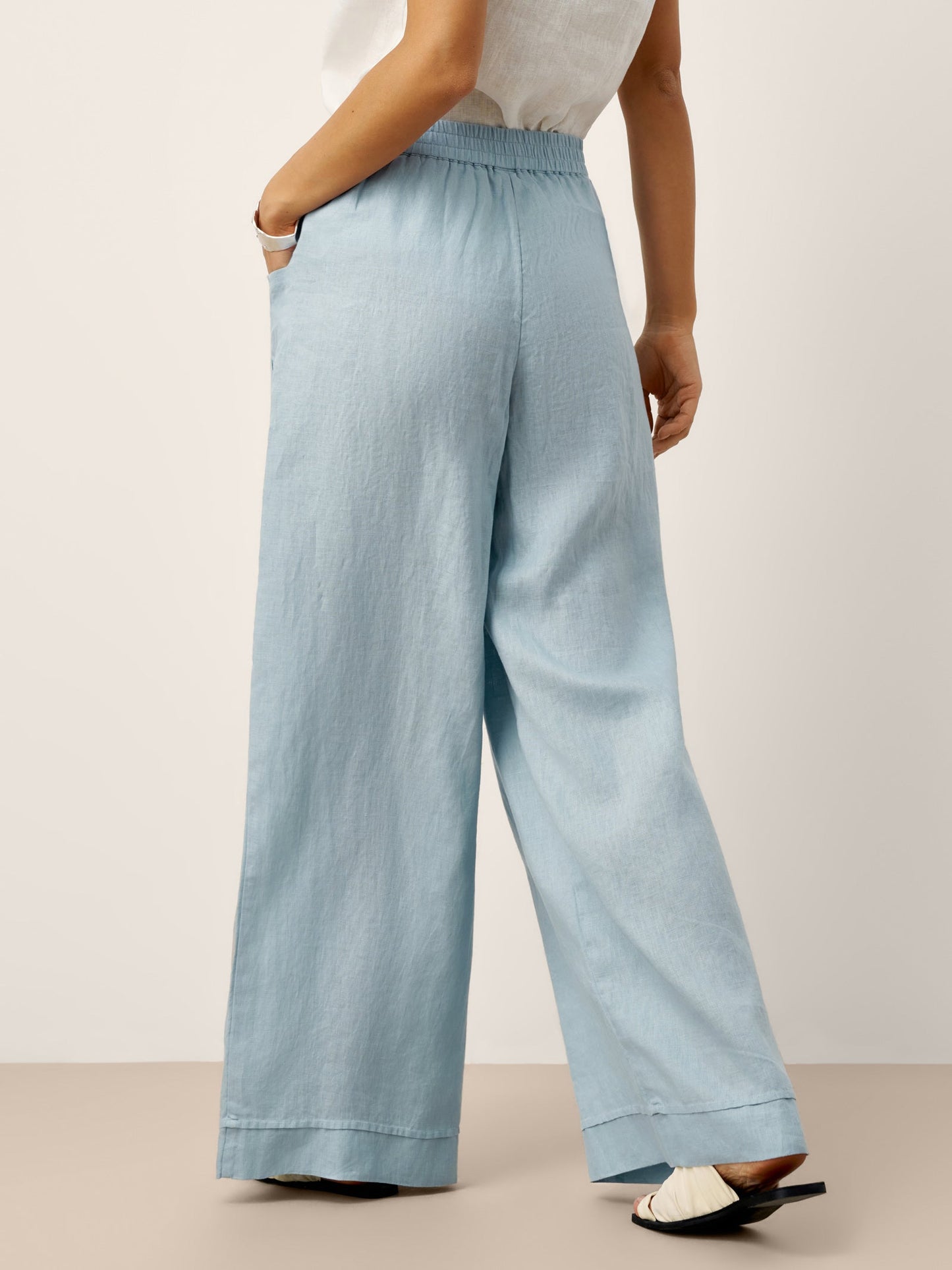 VERIDIANA Sculpted Pleat Elasticated Back Relaxed Pants