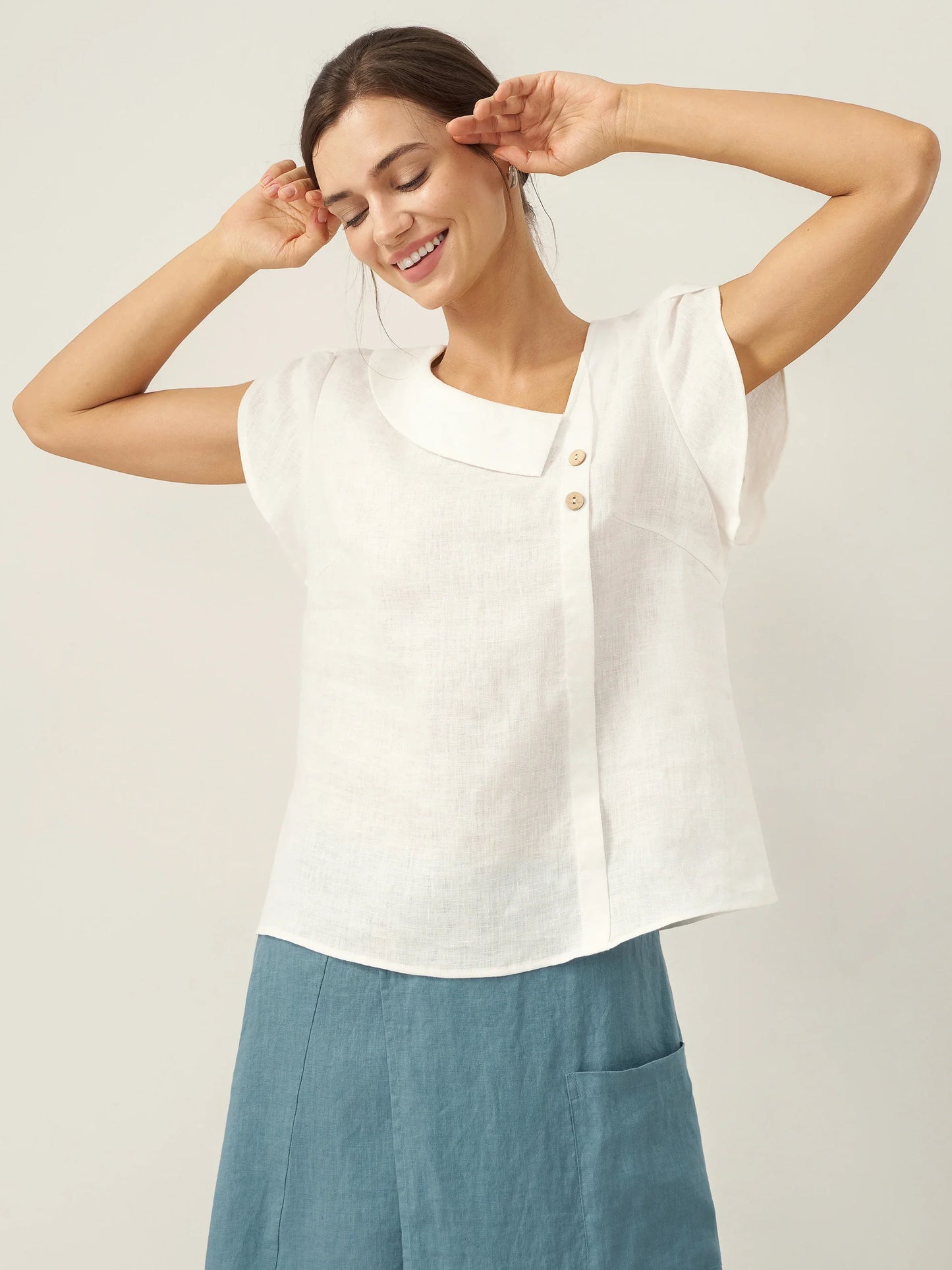 FARA Crescent Collar Flutter Sleeve Top
