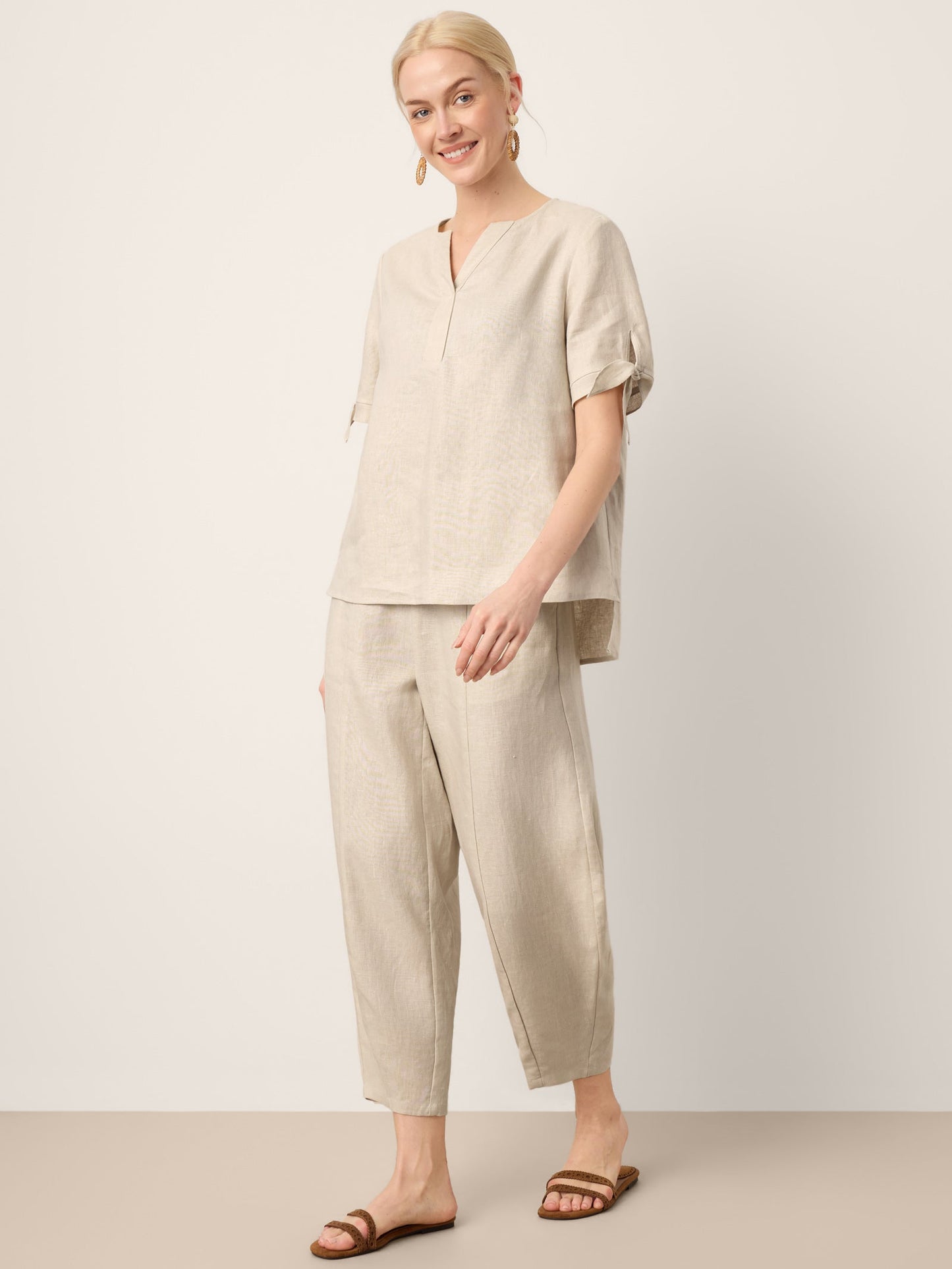 LANEY Drawstring Waist Tapered Cropped Pants