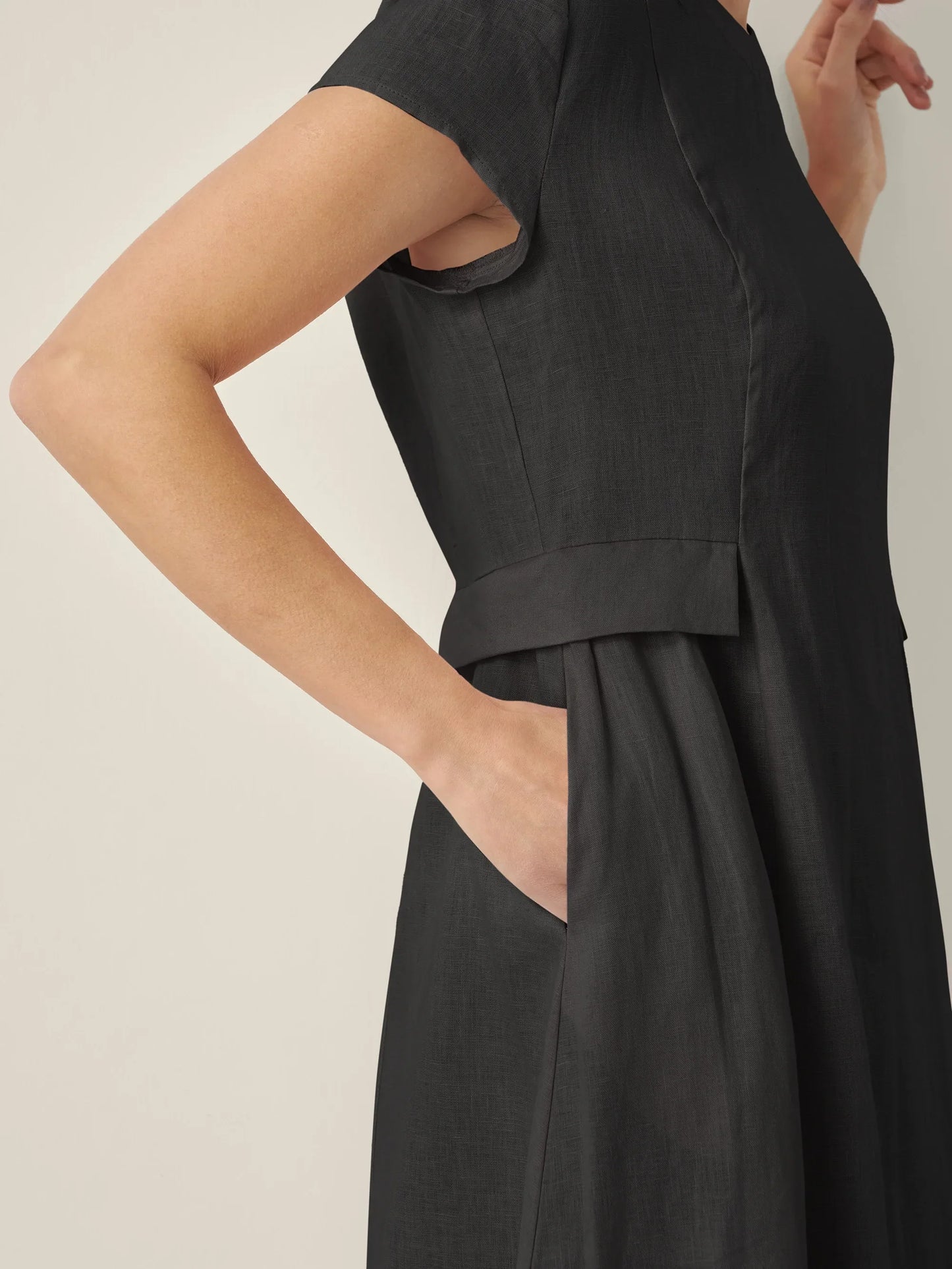 ALEXA Natural Summer V-Neck Dress