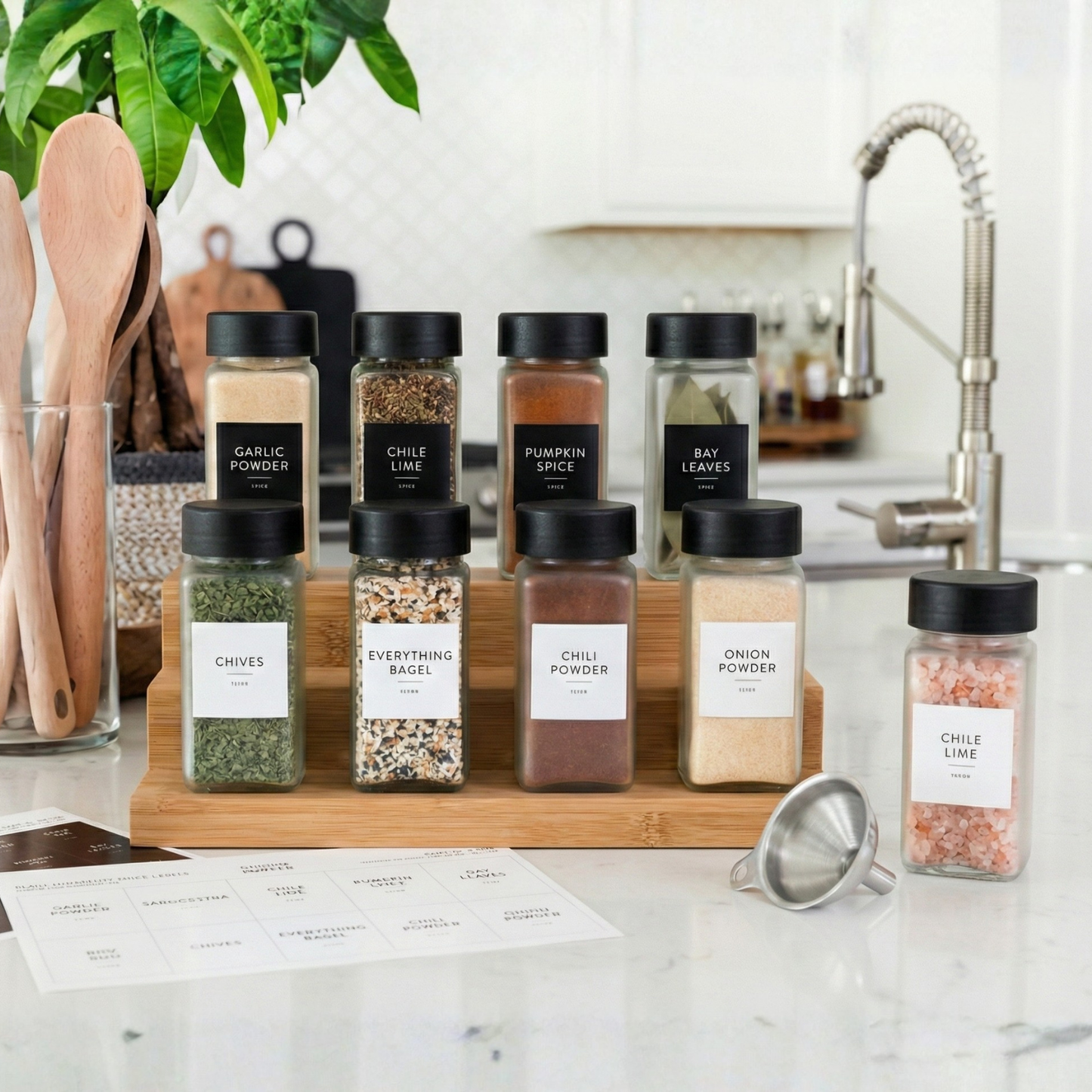 Black Spice Jars with Labels - 24 PACK