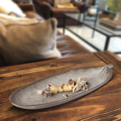 Elegant Decorative Leaf Design Wood Tray