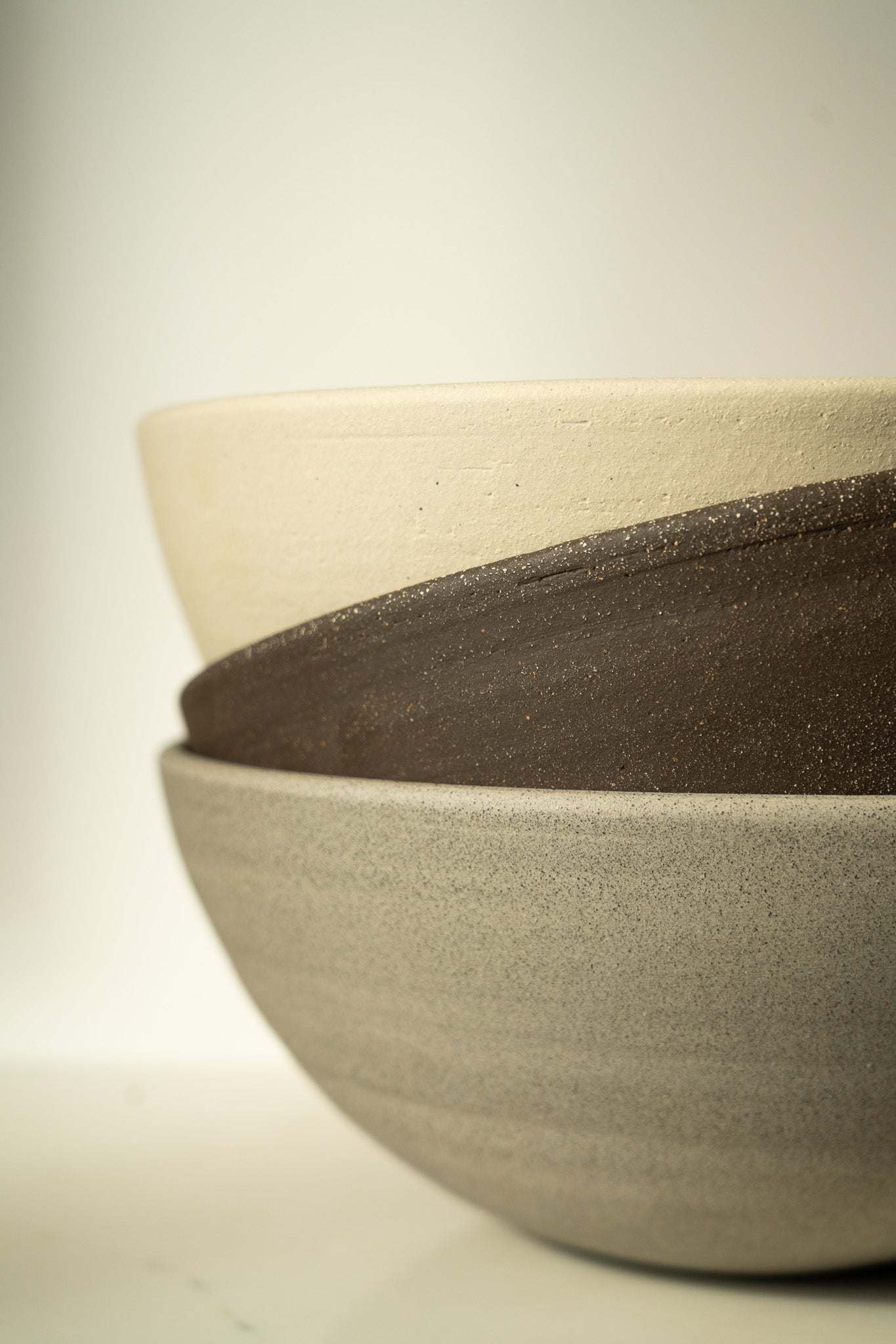 Pumpernickel - Stoneware Large Fruit Bowl