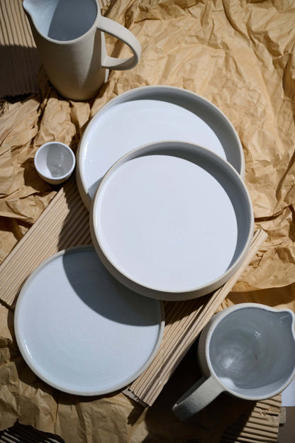 Stoneware Dinner Plates with High Sides