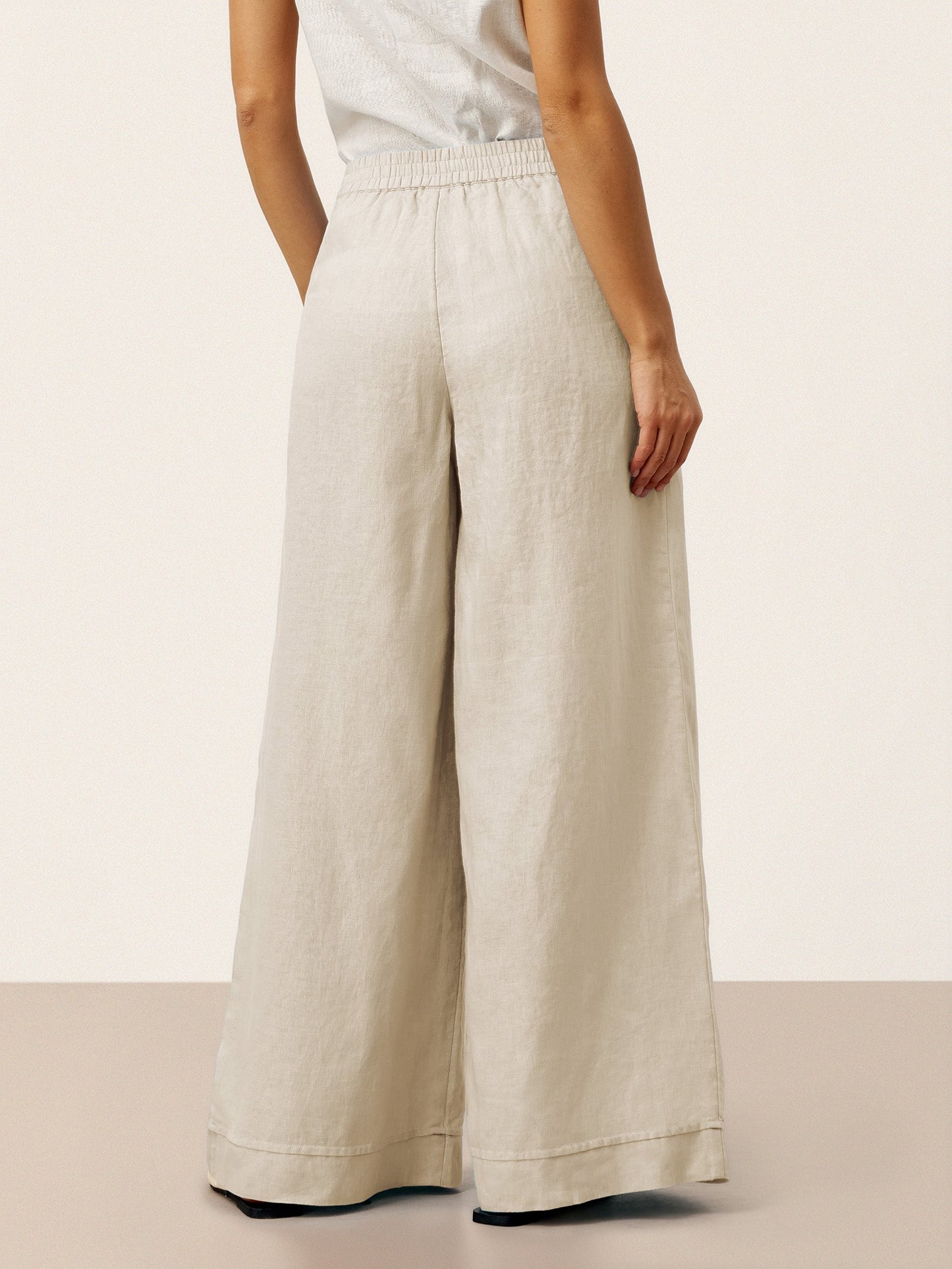 VERIDIANA Sculpted Pleat Elasticated Back Relaxed Pants