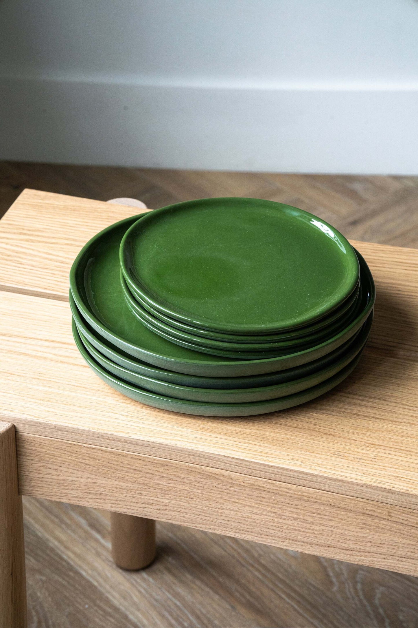 Green - Porcelain Dinner Plates
