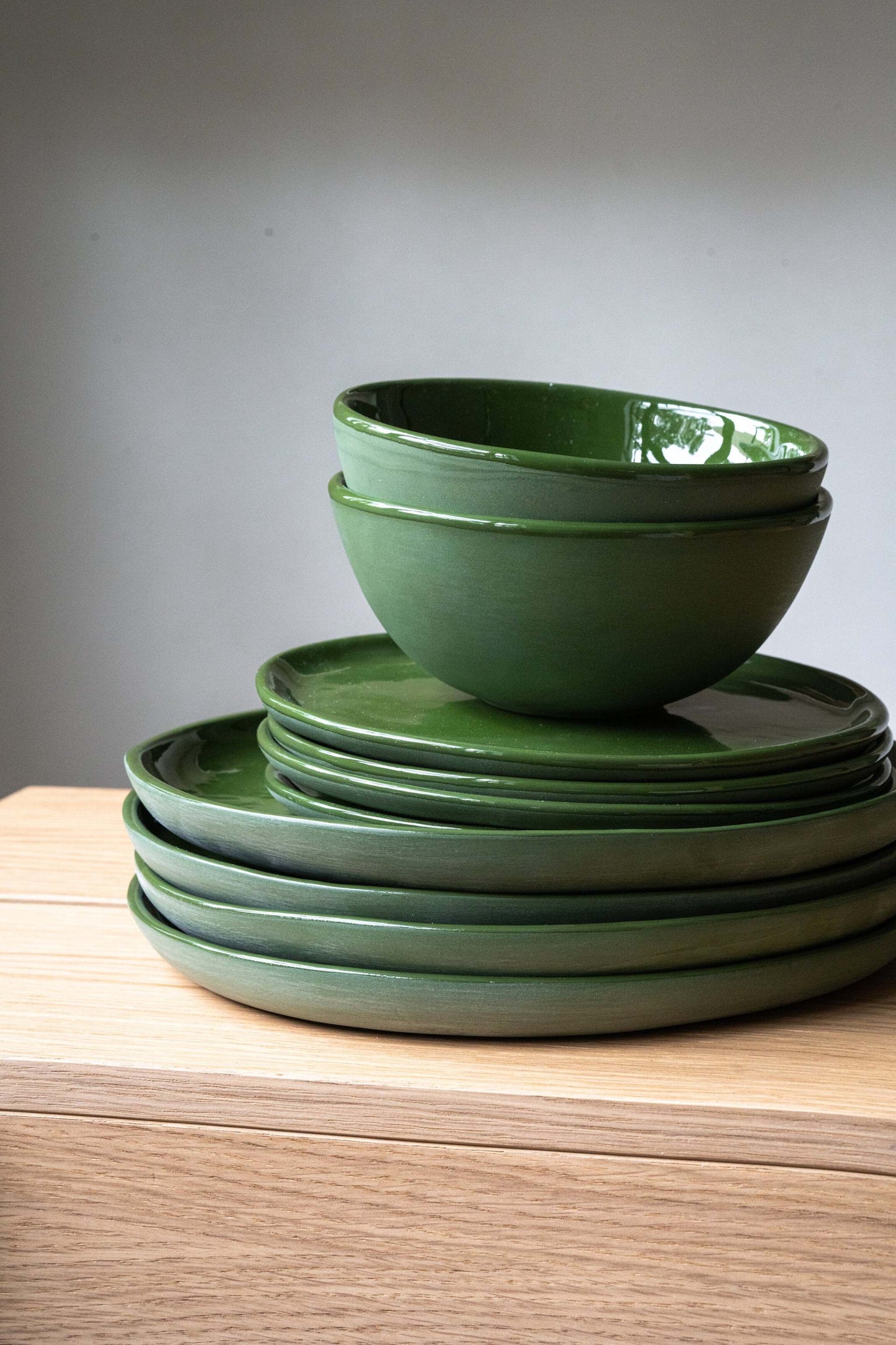 Green - Porcelain Dinner Plates