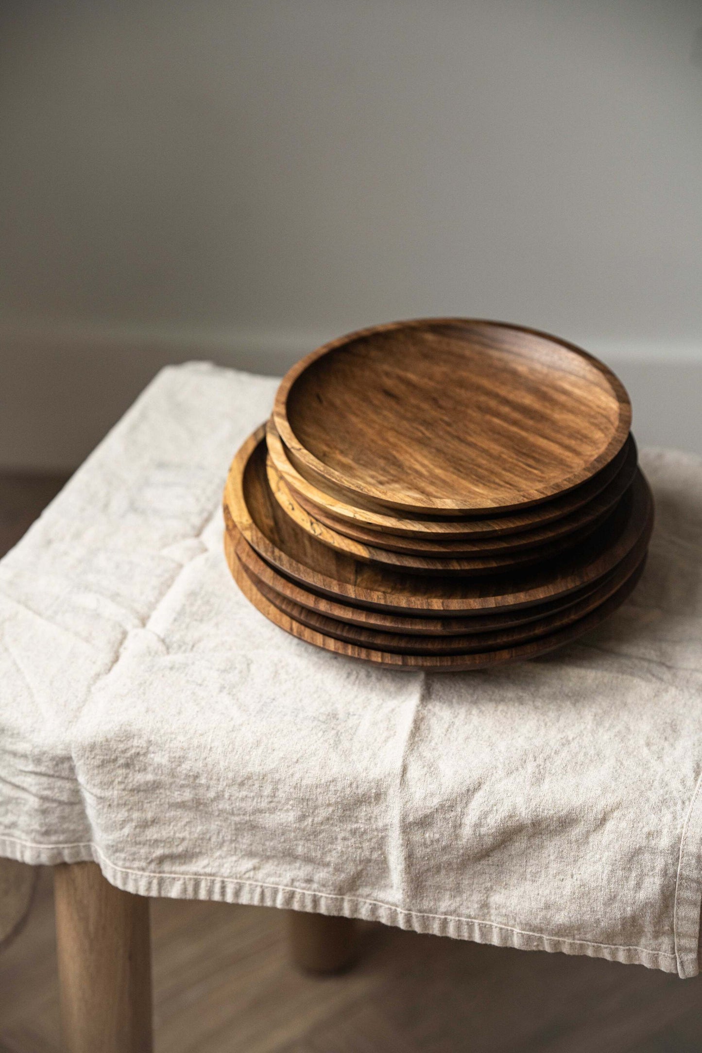 Walnut Wooden Plate