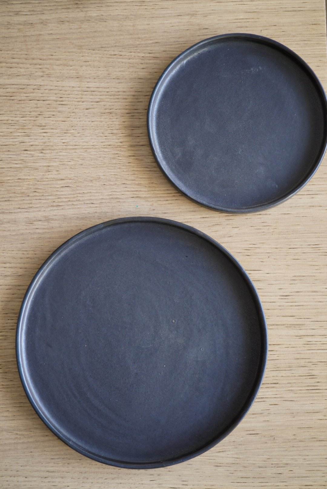 Black - Stoneware Dinner Plate