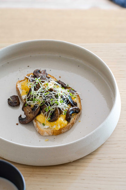 Transparent Glaze Stoneware Dinner Plates with High Sides