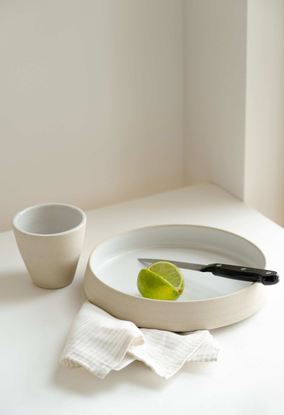 Stoneware Dinner Plates with High Sides