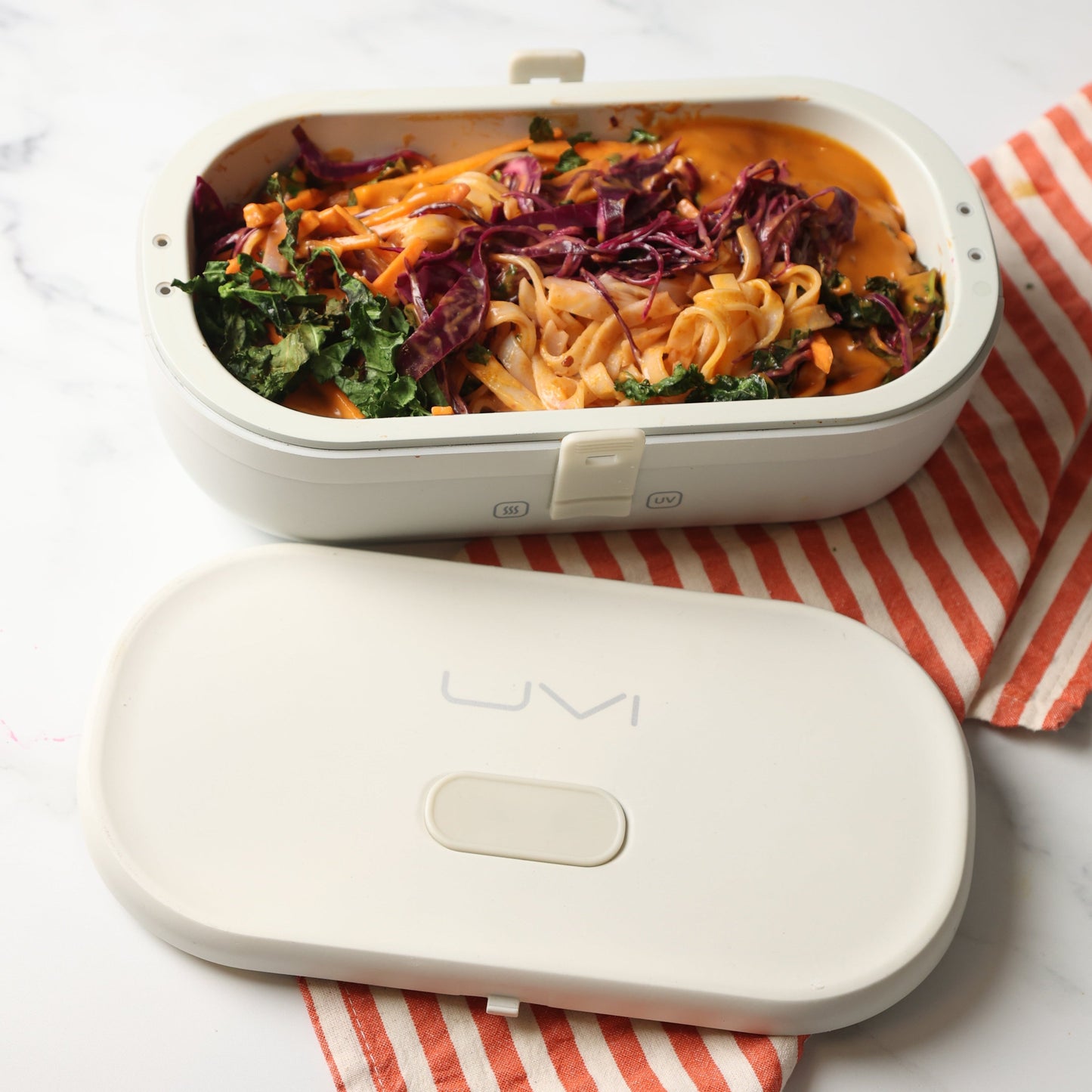 Self-Heating Lunch Box