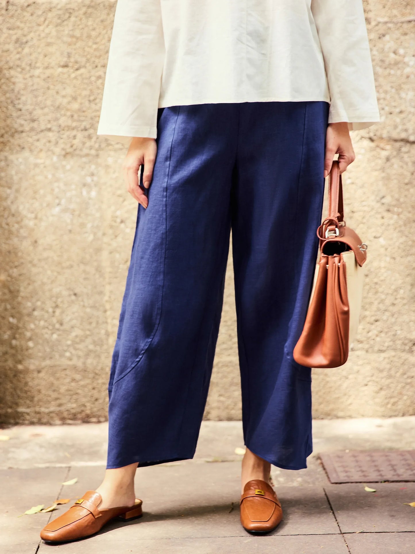 ZOE Classic Ankle Pants