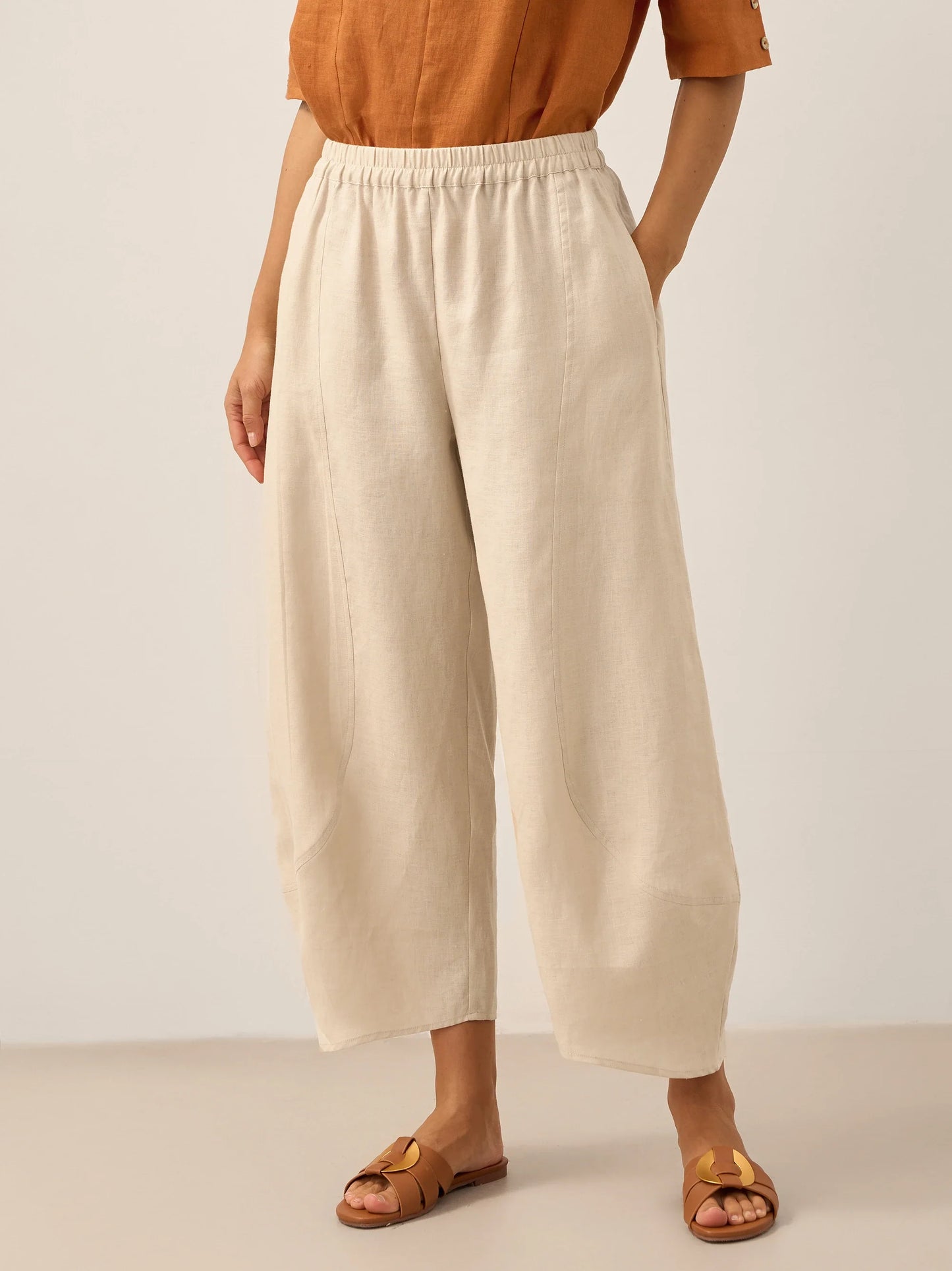 ZOE Classic Ankle Pants