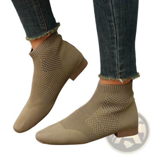 Plus Size Pointed Toe Knit Ankle Boots with Heel