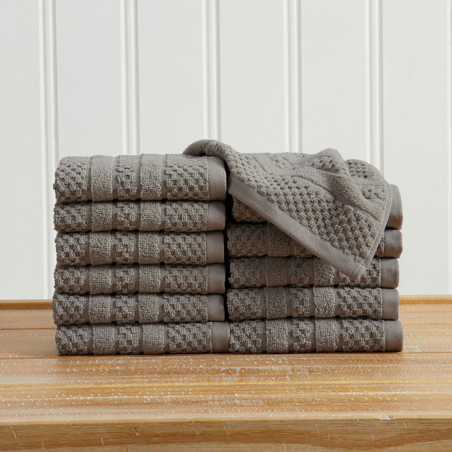Checkered Jacquard Bath Towels